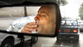 In um fima en in auto.