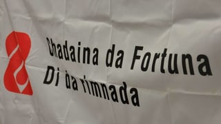 Banner cun scrit si Chadaina da Fortuna.