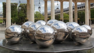 En il «Jardin du Palais Royal».
