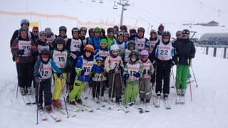 Giuven e vegl sa partecipeschan - club da skis Sent.