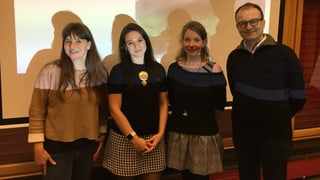 Il team da l'universitad da Turitg: Sabine Stoll, Jekaterina Mazara, Géraldine Walther, Michele Loporcaro (da sen)