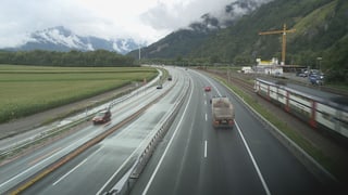 Uschia sa preschenta l'A13 actualmain tranter Zezras e Cuira Nord.