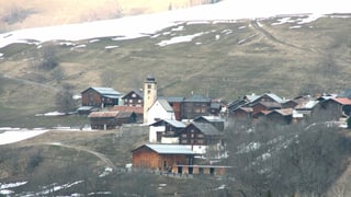 Purtret dal vitg da Duin cun da vesair la baselgia. 