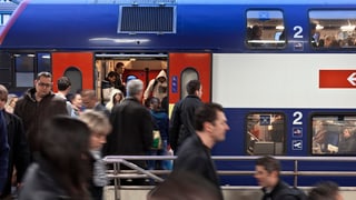 Il Cussegl federal vul investir 4 milliardas en lingias da bus e trens a curta distanza.