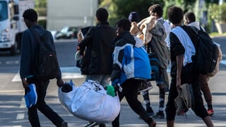 entgins Africans traversan ina via