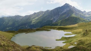 Fotomontascha: Uschia pudess il lai da Lüsch en l'avegnir vesair ora.