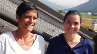 Ladina Simonelli e Selina Bontognali che diregian il chor facultativ da la scola communabla da Samedan. Ladina Simonelli e Selina Bontognali che diregian il chor facultativ da la scola communabla da Samedan.