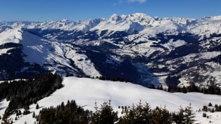 Vista vers il Piz Mundaun.