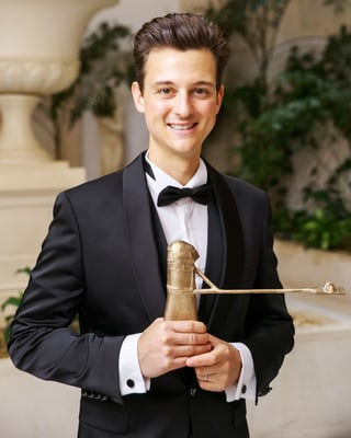 Roni Merz, il manader da la pasternaria Merz da Cuira. Roni Merz, il manader da la pasternaria Merz da Cuira.