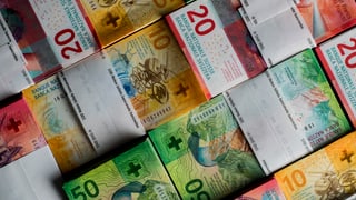 Bleras bancnotas.