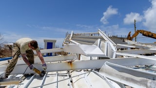 Um vid la lavur da construcziun.