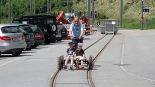 Pitschen e grond han gì plaschair vi dal velo sin rodaglia.