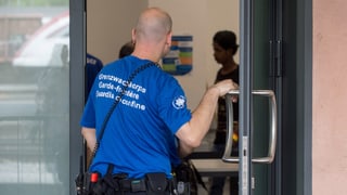 La Confederaziun duai augmentar il dumber da la guardia da cunfin. 