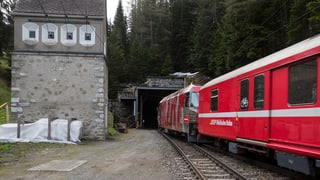 Il tunnel da l'Alvra. Il tunnel da l'Alvra.