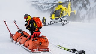 Helicoper che sa tschenta dasper in lieu d'accident. 