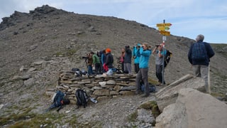 Il post d'observaziun tar la Farcletta digl Lai Grand è vegnì equipà cun in mir sitg.