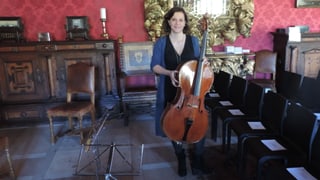 Maja Weber cun il celo Stadivari cun il num Suggia dal 1717