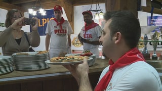 Ils pizzaioli preschentan gugent lur lavur. Ils pizzaioli preschentan gugent lur lavur.