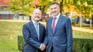 Hans Wicki (a dretga) e Dominique de Buman.