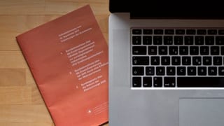 Laptop cun in carnet da vuschar daspera