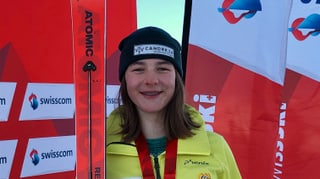 Ina giuvna skiunza.