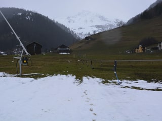 El territori da skis a Caischavedra ha quai dentant il mument avunda naiv per ir cun skis. 