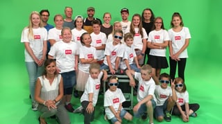 visita d'ina scola en il studio da televisiun