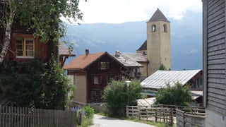 Il vitg da Lon cun baselgia.