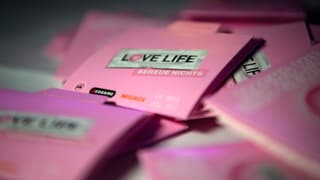 Pachets da condoms cun l'inscripziun love life. 