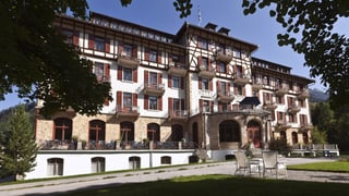 Hotel Kurhaus Bravuogn, maletg simbolic.