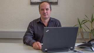 Stefan Schmid, il president communal da Val. Stefan Schmid, il president communal da Val.
