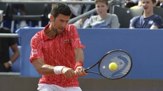 Purtret da Novak Djokovic duratn l'Adria tour. 
