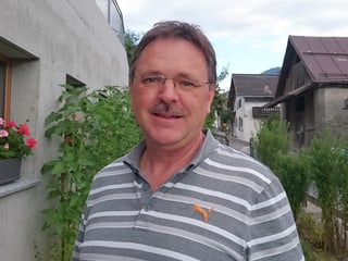 «Las uniuns èn vitalas. Ellas na sa tegnan però betg pli ensemen sco pli baud. Mintga uniun truscha sia atgna pasta.» Augustin Beeli, schurnalist ed anteriur chanzlist communal