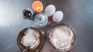 Las ingredienzias per ils bizochels Las ingredienzias per ils bizochels