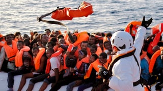 Ina bartga da gumma cun si numerus fugitivs.
