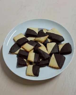 Diversas sortas da biscuits sin plats ed en truclas. 