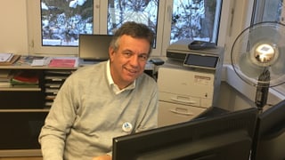 Jürg Michel il president da l'Uniun d'economia grischuna. Jürg Michel il president da l'Uniun d'economia grischuna.