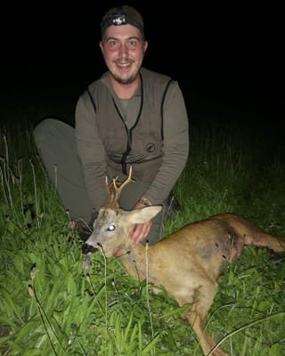 Andriu Bundi cun ses emprim animal sajettà ils 8.9.