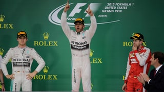 Lewis Hamilton è sin il podest ad Austin. Sanester dad el è ses collega da team Nico Rosberg ed a dretga Sebastian Vettel ch'è vegnì terz.