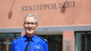 Ueli Caluori, il cumandant da la polizia da la citad da Cuira. Ueli Caluori, il cumandant da la polizia da la citad da Cuira.