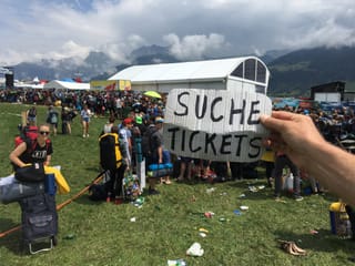 Avant l'entrada dal areal d'open air.