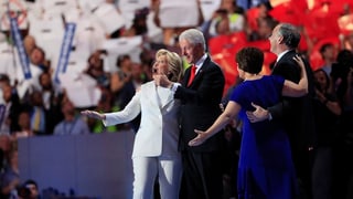 purtret Hillary e Bill Clinton