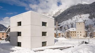 La vischnanca da Zernez cul center dal Parc Naziunal Svizzer.