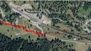 Visualisaziun da la varianta 1 - ins vesa in toc da la charta geografica da la Val Bever e dissegnà cun cotschen nua che il Beverin passess tenor questa varianta.