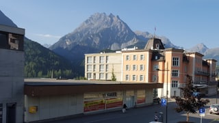 Ils Belvédère Hotels Scuol cumpran l'anteriur edifizi dal Coop.