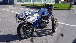 Er la moto è donnegiada fermamain - il motociclist è en l'ospital cun grevas blessuras.
