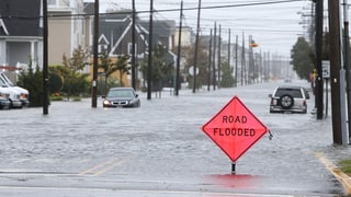 Vias innundadas a Philadelphia. 