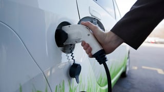Auto electric vegn chargià.