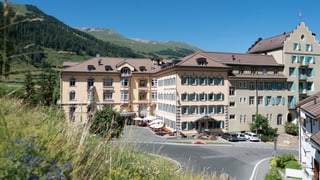 Purtret da l'hotel Schweizerhof a Vulpera. 