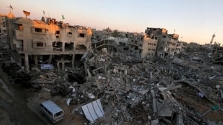 In vischinadi destruì en la citad da Gaza.